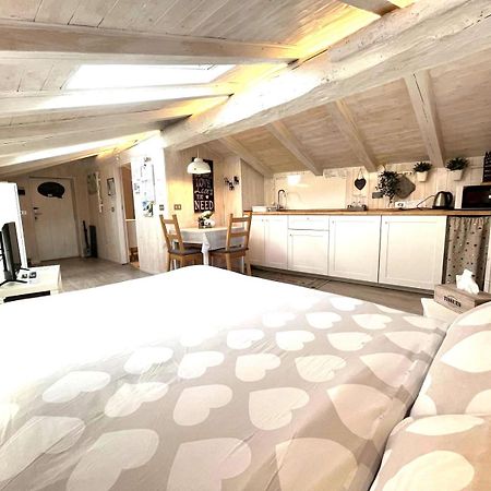 Il Piccolo Loft Nel Cuore Antico Di Aosta - You & Me Case Vacanza エクステリア 写真